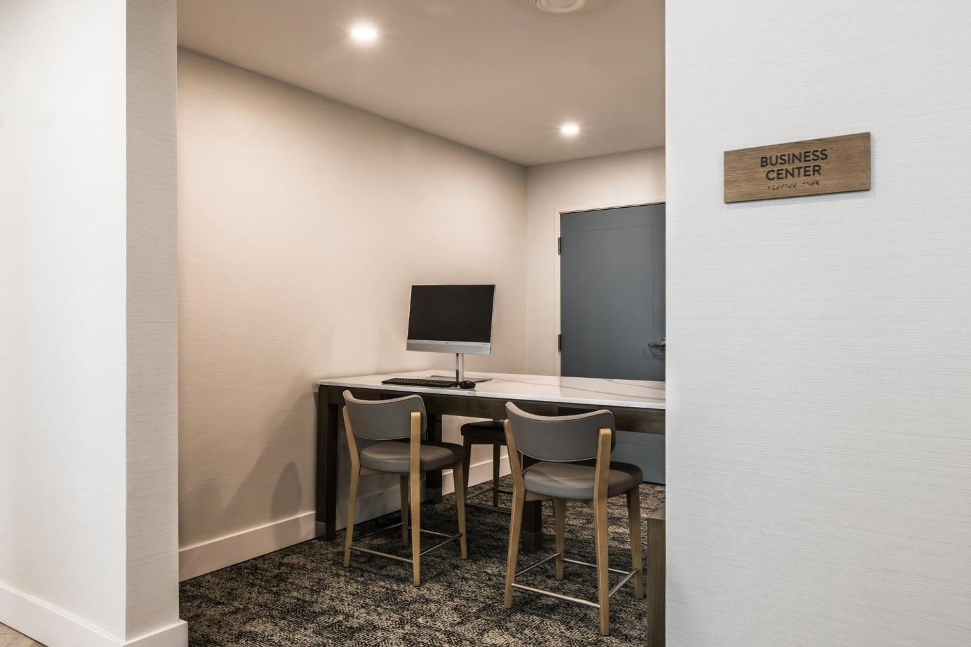 Staybridge Suites - Dawson Creek By Ihg Exteriör bild