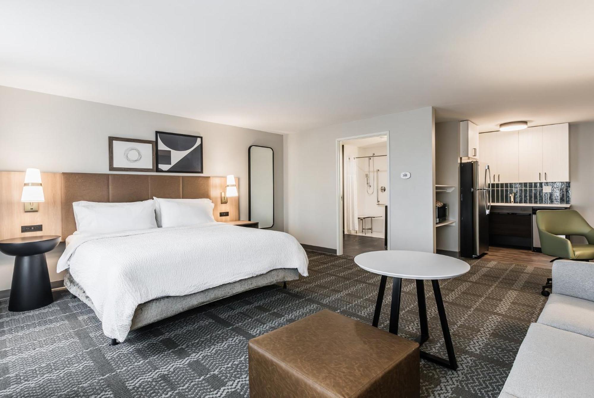 Staybridge Suites - Dawson Creek By Ihg Exteriör bild