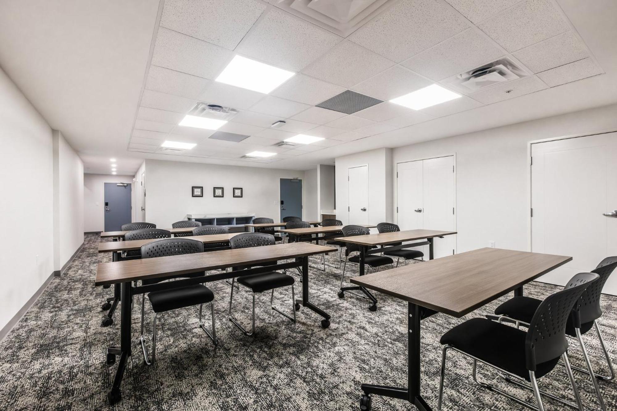 Staybridge Suites - Dawson Creek By Ihg Exteriör bild