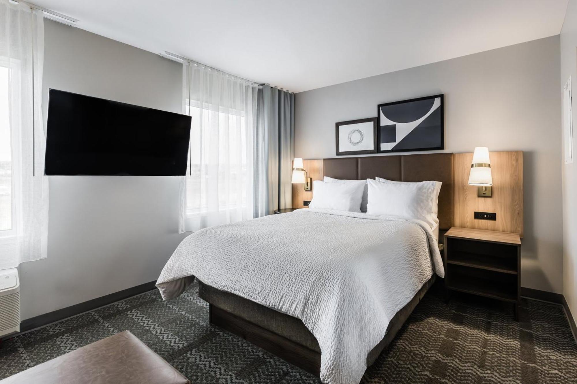 Staybridge Suites - Dawson Creek By Ihg Exteriör bild