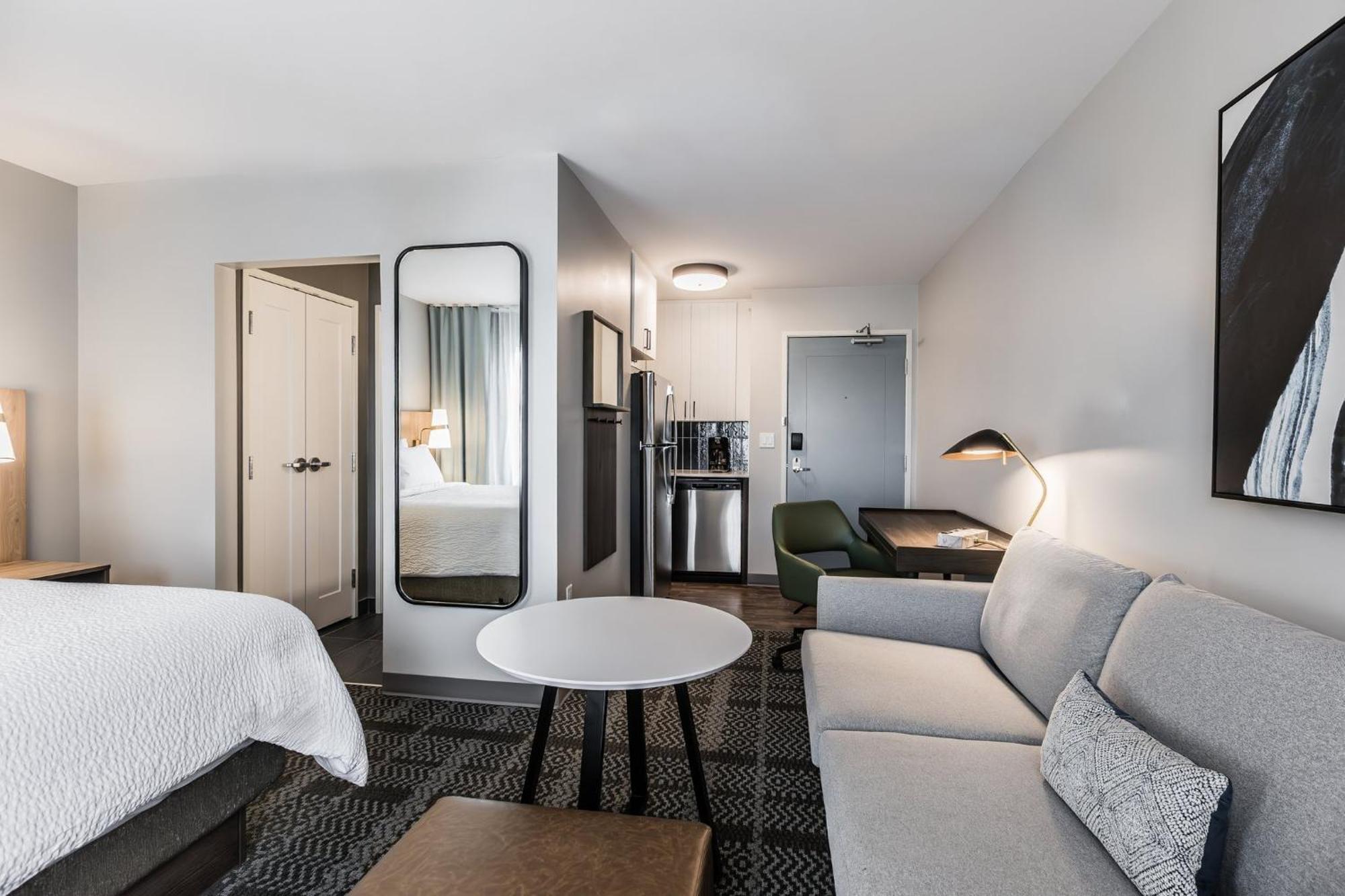 Staybridge Suites - Dawson Creek By Ihg Exteriör bild