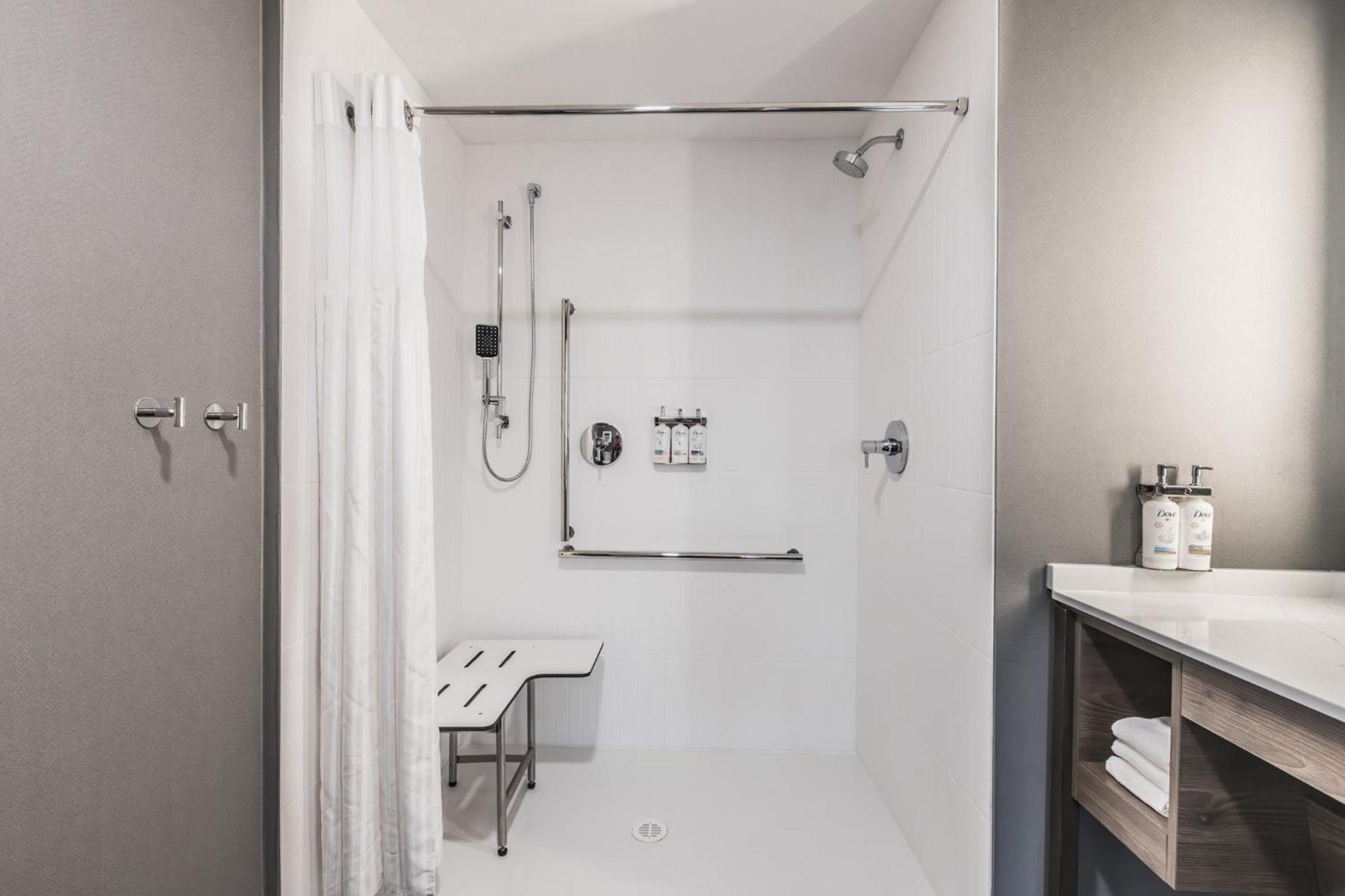 Staybridge Suites - Dawson Creek By Ihg Exteriör bild